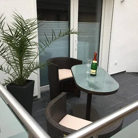 - 4 Sterne - Im Kleinen Loeoek - 55 Qm - 2 X Tv - Terrasse - Max 2 Erw Und 1 Kind - Barrierearm رنتلن